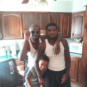 Meet your Posher, Louis